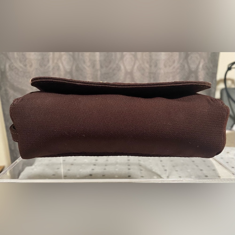 Small Ipa Nima Velvet Clutch Bag Embroidered Leaf Pattern - Picture 6 of 17